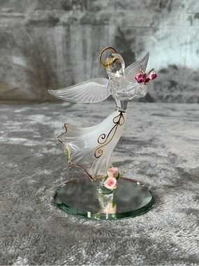 Glass Baron Elegant Angel Figurine genuine Swarovski Crystals 22KT Gold Accents